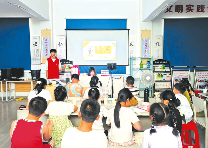 �����r���������`���_չ�������A�������