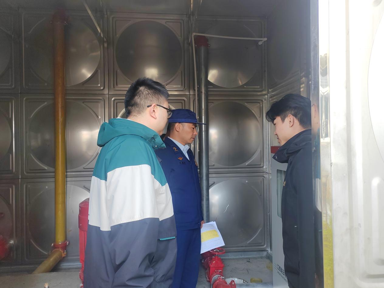 �ಿ�T(li��n)�϶���(d��o)�����B(y��ng)�ϙC(j��)��(g��u)������ȫ����