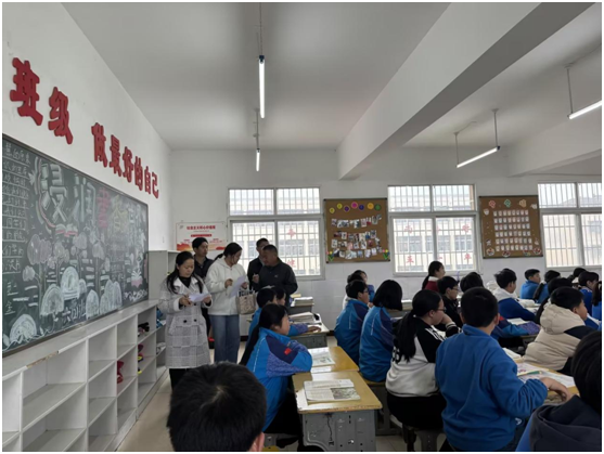 �������ČWУ�e�С��������ҡ��u�Ȼ��