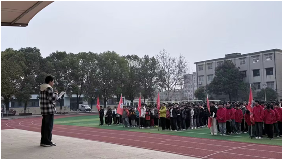 �ƿh�(zh��n)���ČW(xu��)У�_(k��i)չ�����й�(ji��)�s������(du��)���M(f��i)�����}�������(d��ng)